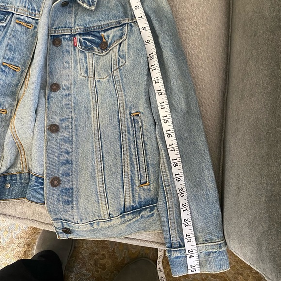 Levi’s Jean Jacket - Picture 2 of 8